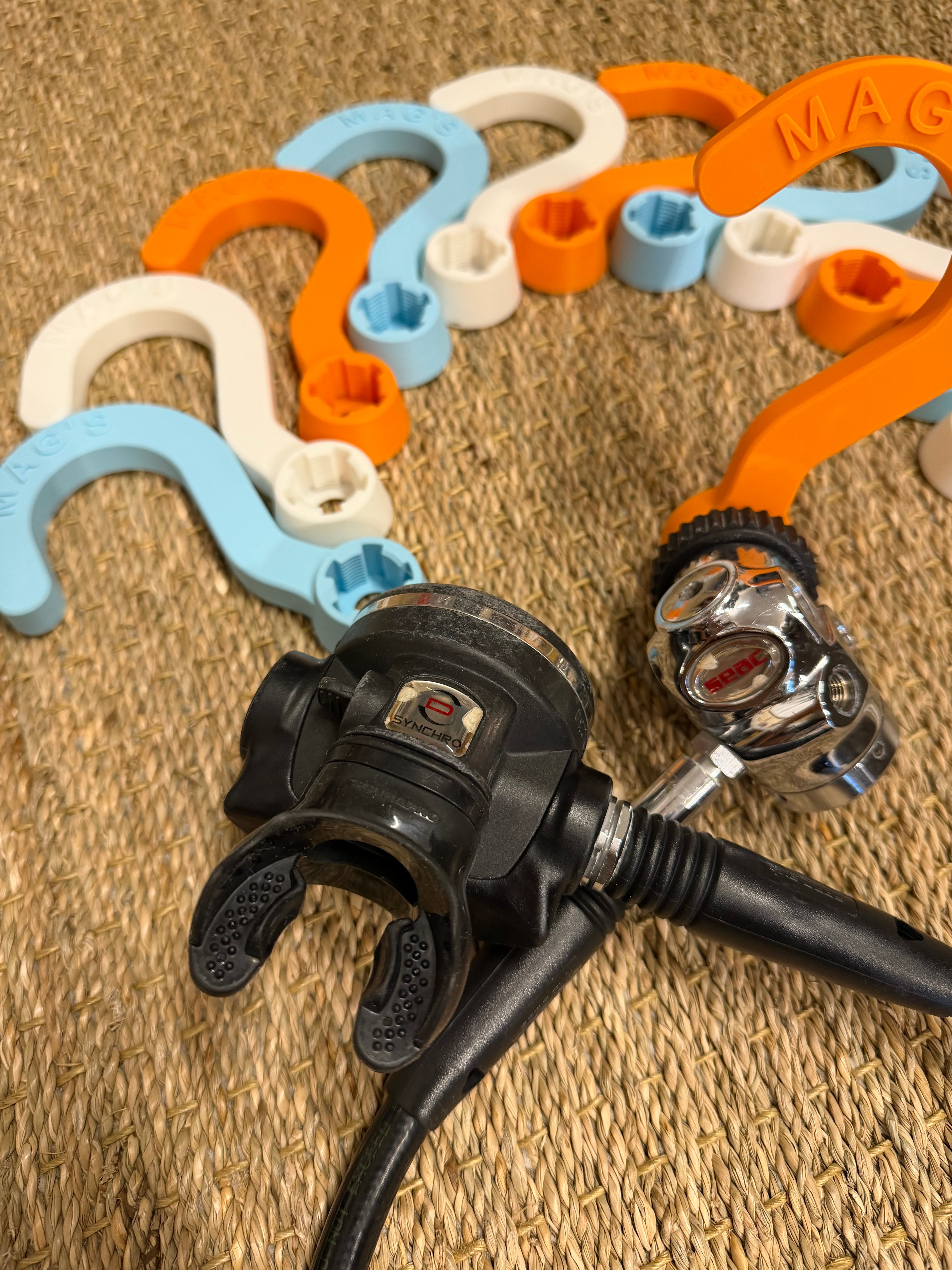 DIN Hanger by Mag’S Divers